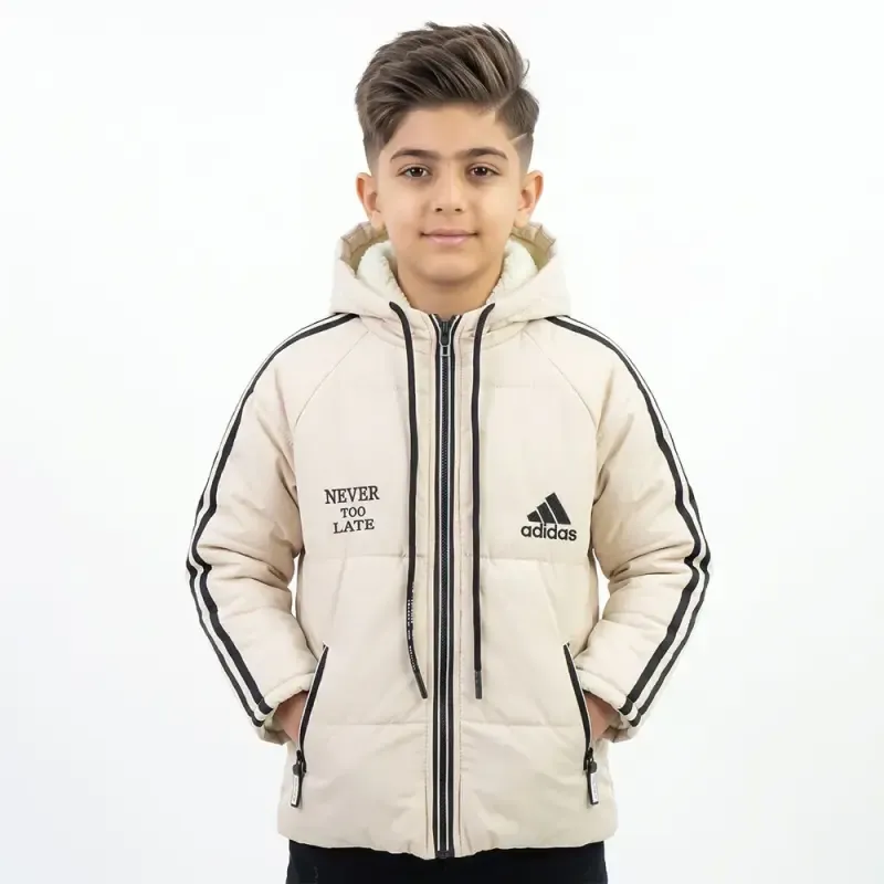 کاپشن پسرانه ADIDAS رنگ استخوانی شمعی پاییزه و زمستانه