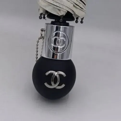 چتر اتوماتیک برند چنل CHANEL ضد باد با پارچه نانو و جعبه کادویی رنگ کرم نخودی